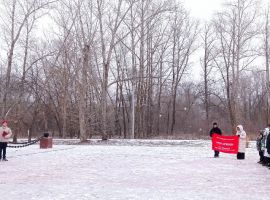 4ekhUDlYm24